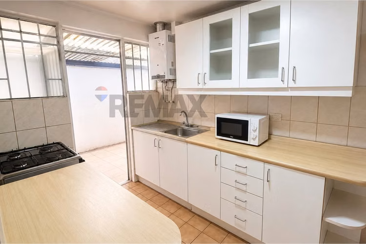 En venta casa para remodelar en peñalolén - Imagen 11