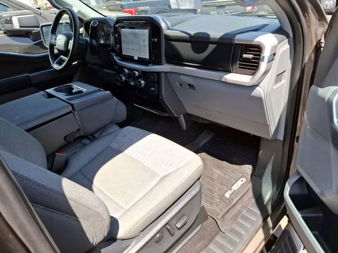 FORD F-150 2024