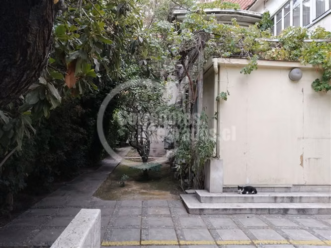 Casa Oficina múltiple Espacios 8-9 Estacionamientos