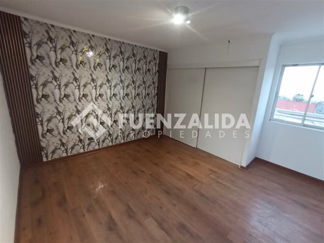 Casa en arriendo de 4 dorm, 3 baño, en La Florida