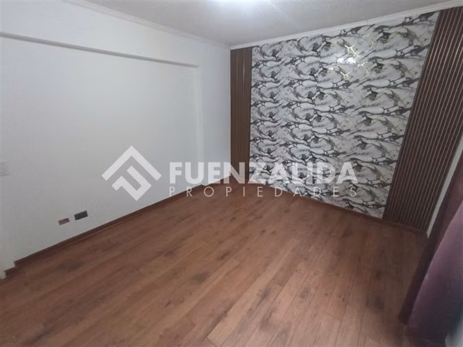 Casa en arriendo de 4 dorm, 3 baño, en La Florida