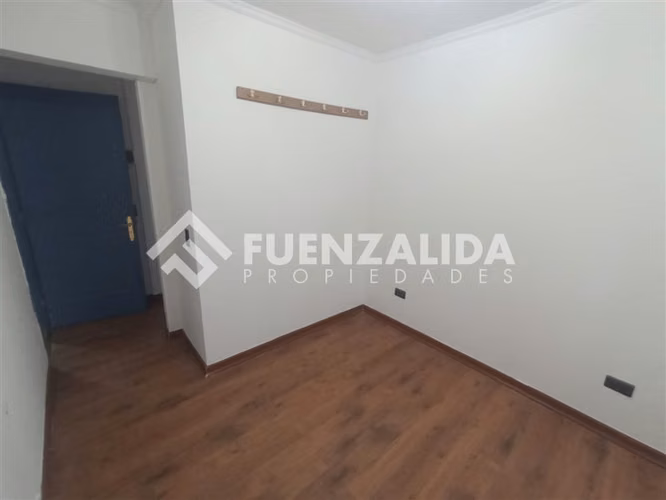Casa en arriendo de 4 dorm, 3 baño, en La Florida