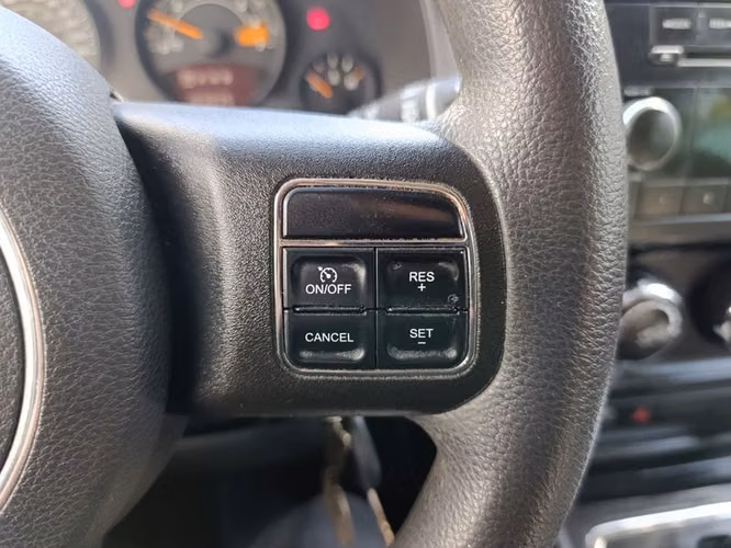 JEEP COMPASS SPORT - 2014 | 2670