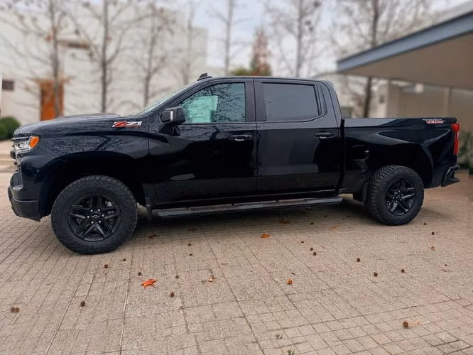 CHEVROLET SILVERADO ZR2 AT - 2025 | 2745