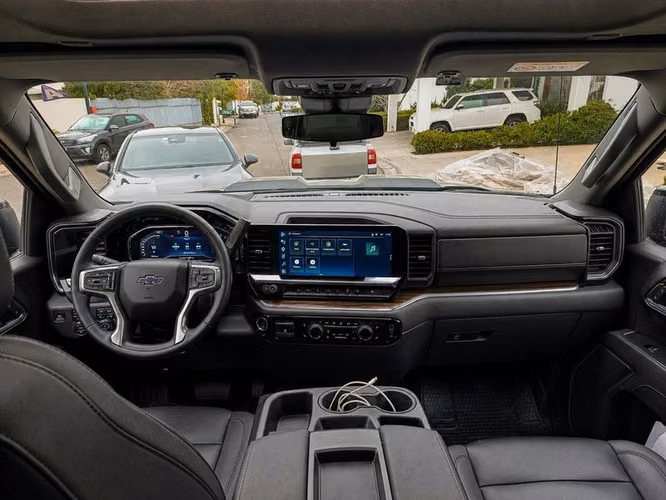 CHEVROLET SILVERADO ZR2 AT - 2025 | 2745