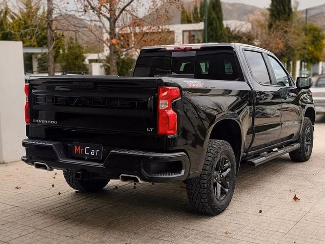 CHEVROLET SILVERADO ZR2 AT - 2025 | 2745