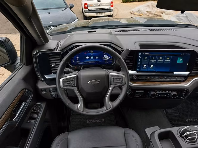 CHEVROLET SILVERADO ZR2 AT - 2025 | 2745