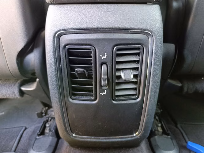 JEEP GRAND CHEROKEE LAREDO 3.6 - 2019 | 2744 - Imagen 13
