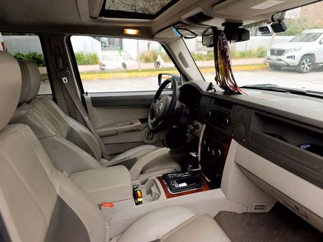 JEEP COMMANDER SIN VERSION - 2007 | 2532