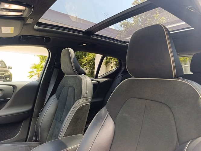 VOLVO XC40 P8 RECHARGE - 2022 | 2665