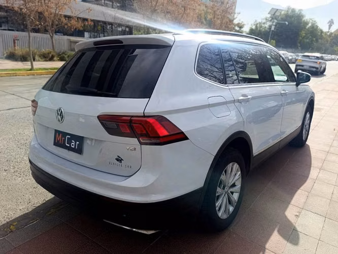 VOLKSWAGEN TIGUAN TREND & FUN TSI PLUS AT - 2018 | 2603