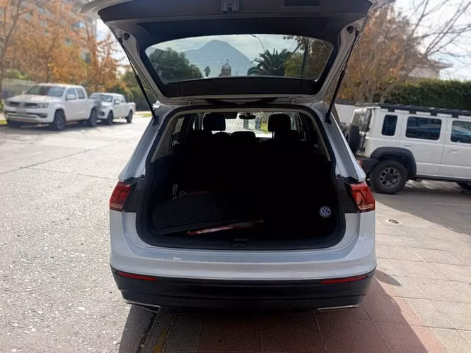 VOLKSWAGEN TIGUAN TREND & FUN TSI PLUS AT - 2018 | 2603