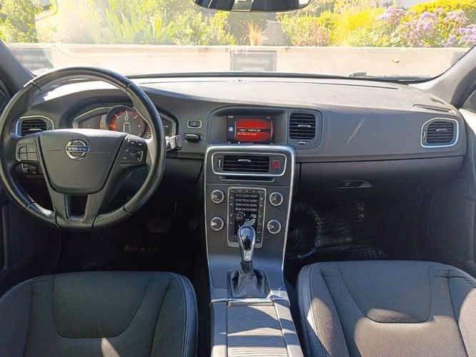 VOLVO S60 D2 COMFORT - 2019 | 2667