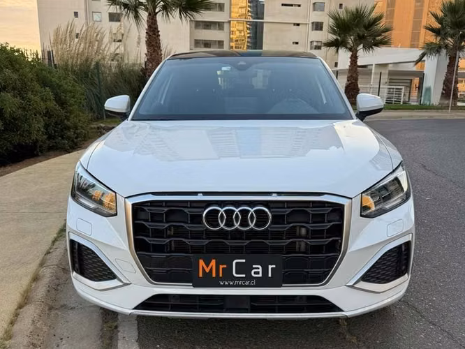 AUDI Q2 35 TFSI - 2025 | 2725
