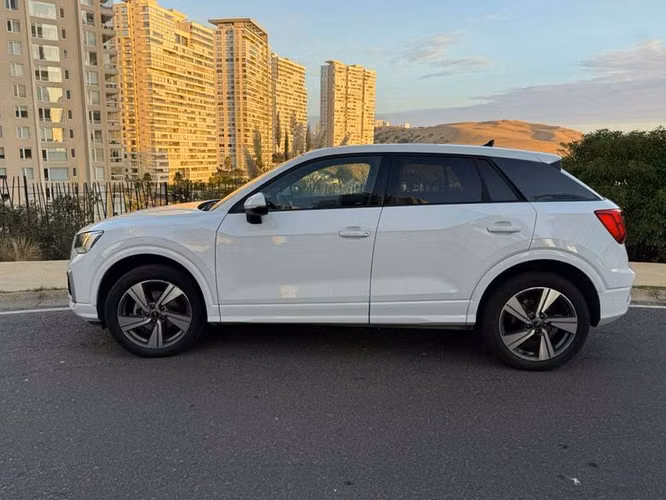 AUDI Q2 35 TFSI - 2025 | 2725