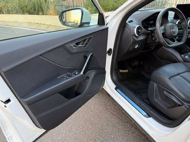 AUDI Q2 35 TFSI - 2025 | 2725