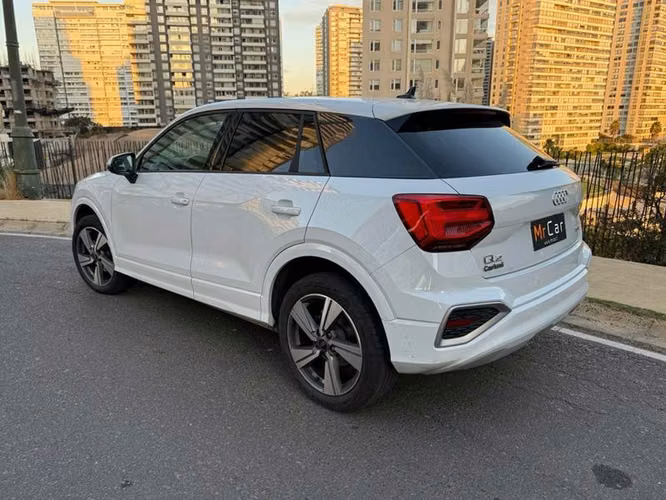 AUDI Q2 35 TFSI - 2025 | 2725