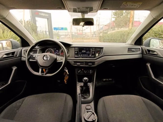 VOLKSWAGEN POLO POLO 1.6 MT5 TRENDLINE ESC - 2021 | 2774