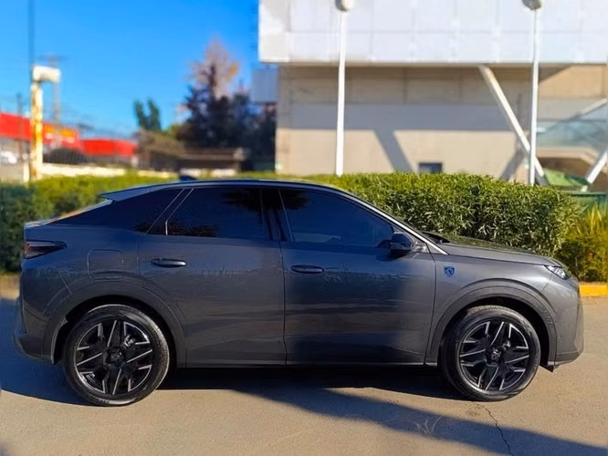 PEUGEOT 3008 GT LINE PURETECH - 2025 | 2758
