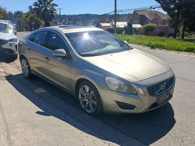 VOLVO S60 T6 PLUS - 2011 | 2708