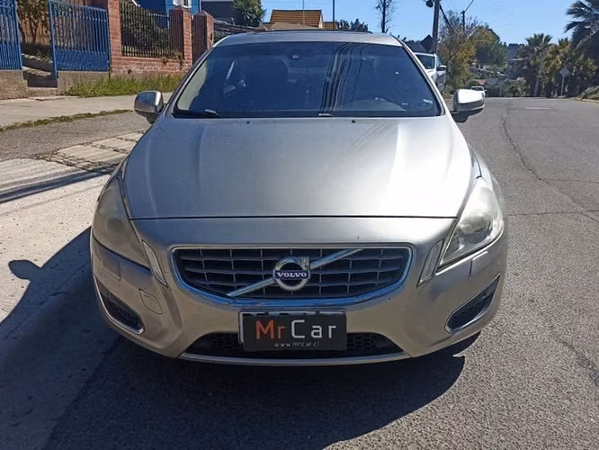 VOLVO S60 T6 PLUS - 2011 | 2708