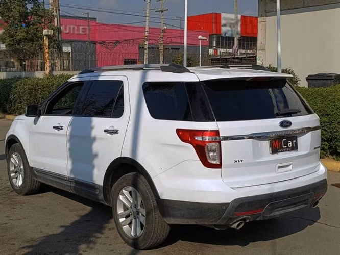 FORD EXPLORER XLT 3.5 4X2 3R - 2014 | 2779