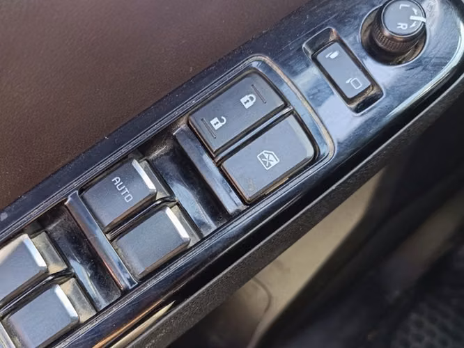 MAZDA BT50 HIGH PLUS 4X4 6AT - 2022 | 2755