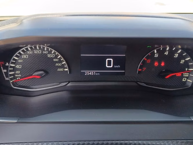 PEUGEOT 2008 ACTIVE PACK PURETECH 130 EAT8 - 2022 | 2640