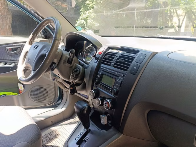 HYUNDAI TUCSON GL 4WD FULL - 2010 | 2666