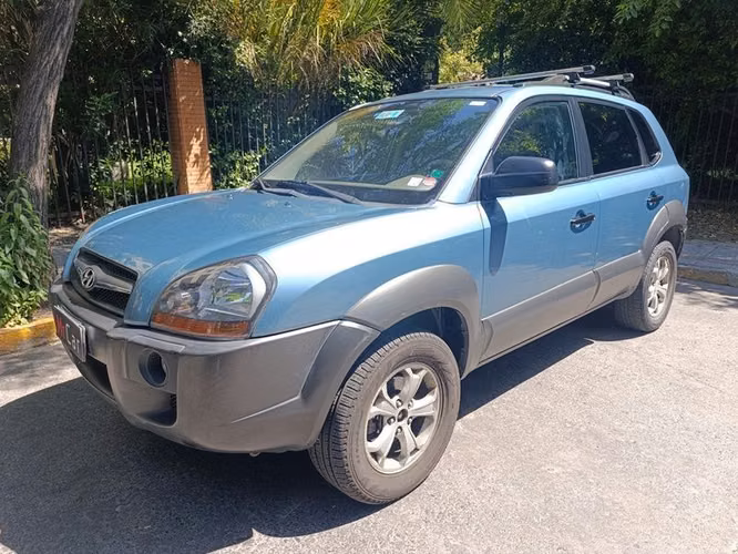 HYUNDAI TUCSON GL 4WD FULL - 2010 | 2666