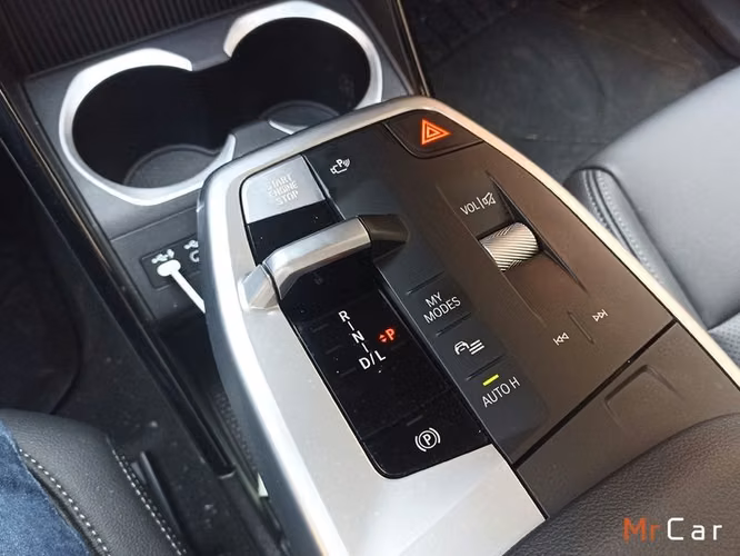 BMW X1 XDRIVE25E COMFORT - 2023 | 2748
