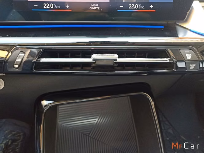 BMW X1 XDRIVE25E COMFORT - 2023 | 2748