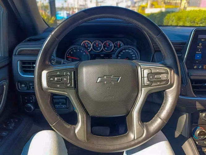 CHEVROLET SUBURBAN NEW Z71 5.3L AT 4WD - 2021 | 2763