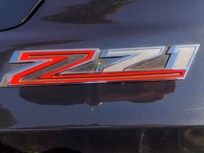 CHEVROLET SUBURBAN NEW Z71 5.3L AT 4WD - 2021 | 2763