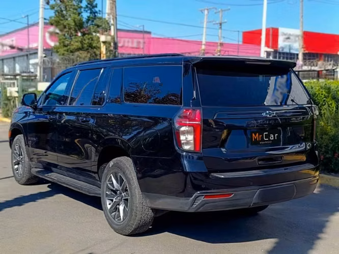CHEVROLET SUBURBAN NEW Z71 5.3L AT 4WD - 2021 | 2763