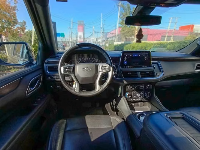 CHEVROLET SUBURBAN NEW Z71 5.3L AT 4WD - 2021 | 2763