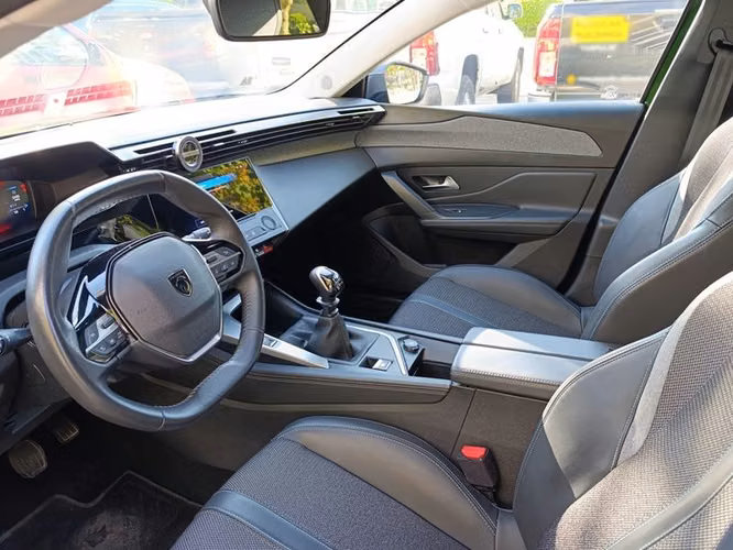 PEUGEOT 308 ALLURE PURETECH 130 - 2024 | 2620