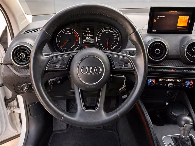 AUDI Q2 1.4 TFSI AT - 2018 | 2761