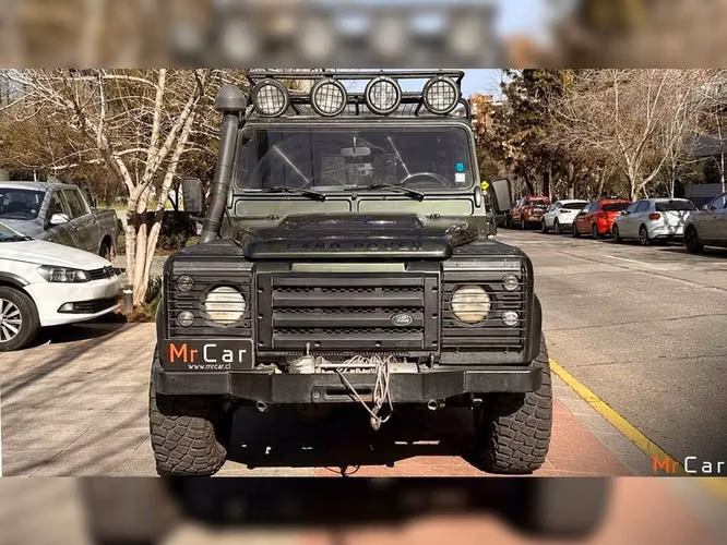 LAND ROVER DEFENDER 90 PUMA - 2008 | 2724 - Imagen 18