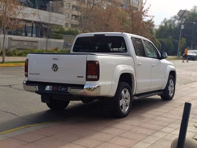 VOLKSWAGEN AMAROK TRENDLINE 4X2 MT - 2023 | 2680