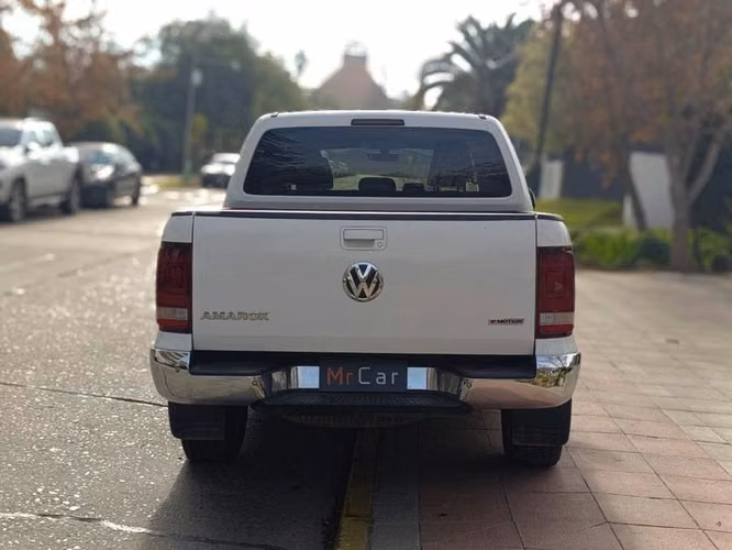 VOLKSWAGEN AMAROK TRENDLINE 4X2 MT - 2023 | 2680