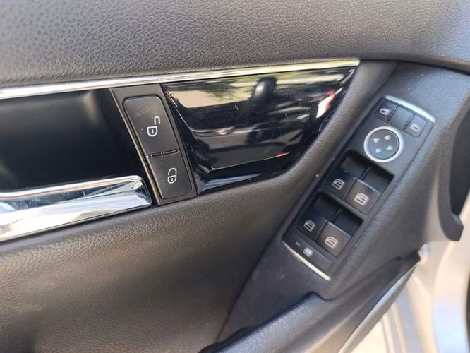 MERCEDES BENZ C 180 CGI BLUE EFFICIENCY - 2011 | 2578