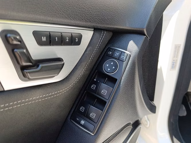 MERCEDES BENZ C 250 BLUE.E AVANTGARDE - 2015 | 2687