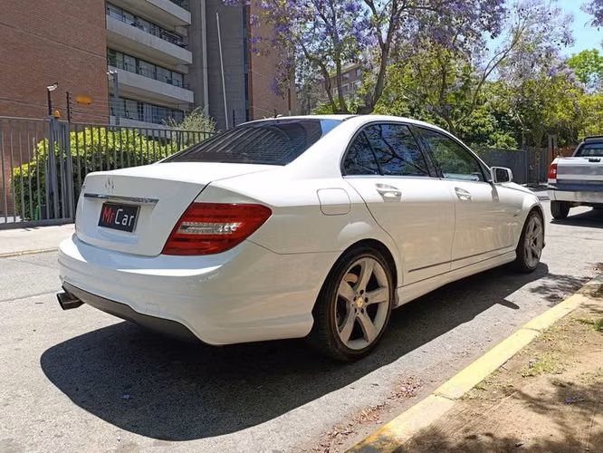 MERCEDES BENZ C 250 BLUE.E AVANTGARDE - 2015 | 2687