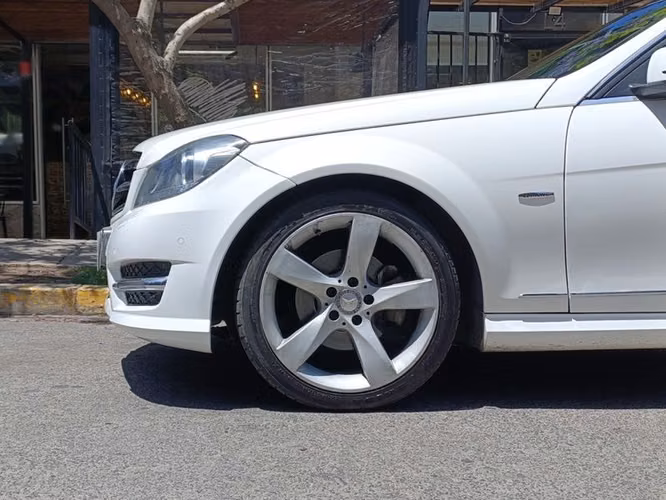 MERCEDES BENZ C 250 BLUE.E AVANTGARDE - 2015 | 2687