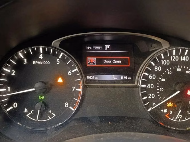 NISSAN PATHFINDER EXCLUSI CVT 4WD - 2018 | 2585