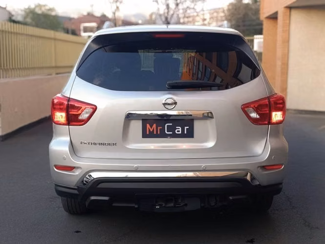NISSAN PATHFINDER EXCLUSI CVT 4WD - 2018 | 2585
