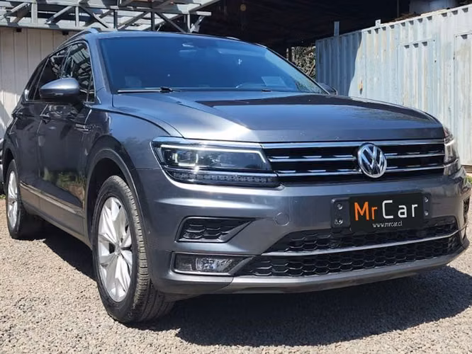 VOLKSWAGEN TIGUAN TSI AT LIMITED 180HP - 2018 | 2775