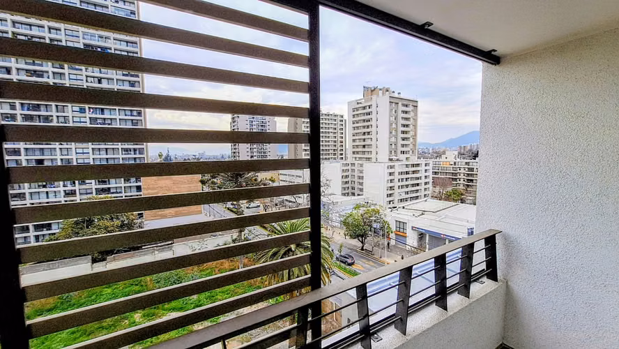 OPORTUNIDAD!! Cesión de Promesa de Depto 904 de 2D2B + E y B en Edificio Quartz, Plaza Egaña, Ñuñoa