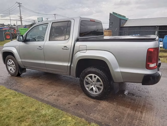 VOLKSWAGEN AMAROK 2022